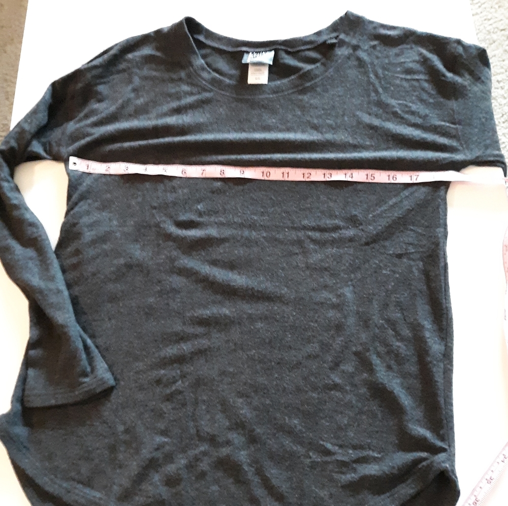Felina Crew Neck Top Charcoal Gray Size medium. - Picture 11 of 13